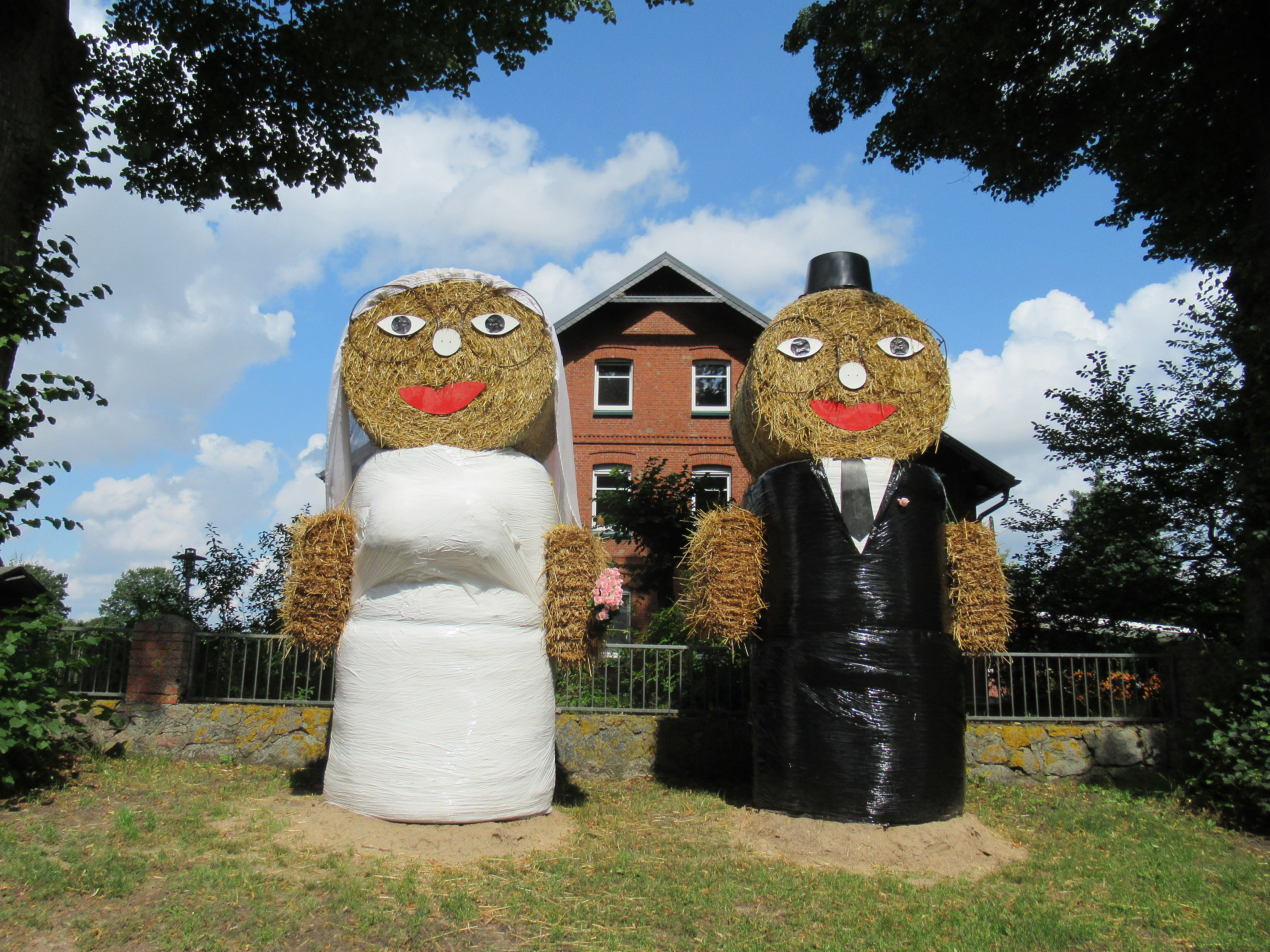 Malereiausstellung Bunte Welt Rathaus